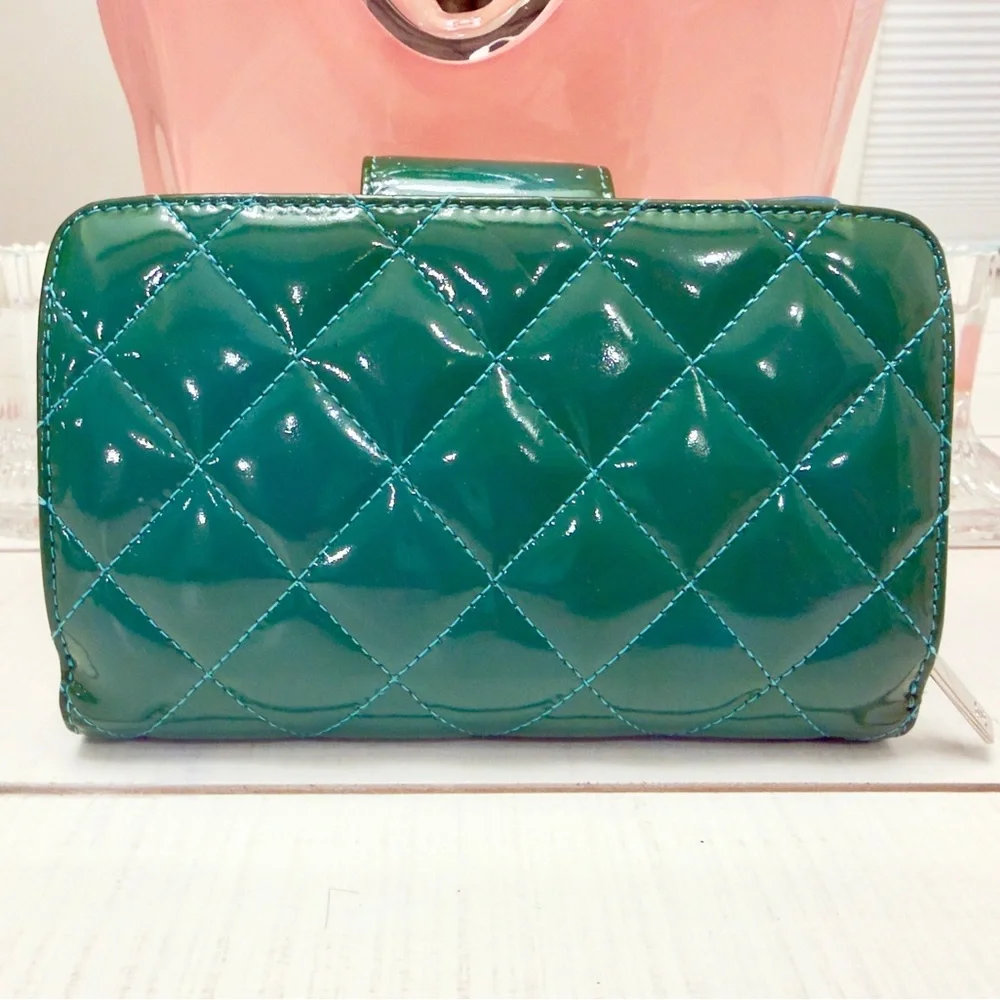 Chanel Green Patent Leather Blue Lambskin Wallet